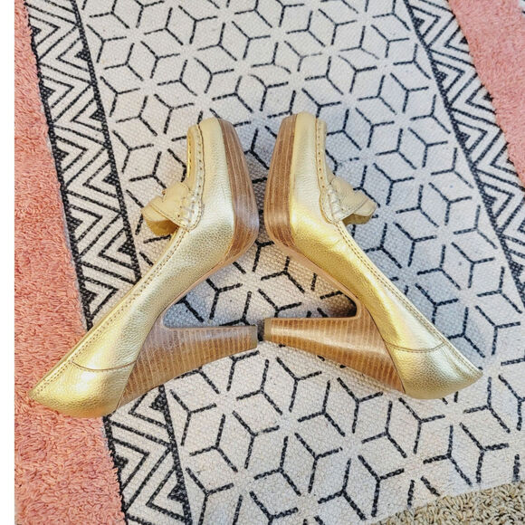 Steve Madden Gold Leather Platforms Loafer Heels, sz 9 - Picture 7 of 13